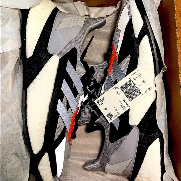 Adidas Course A Pied running shoe model x9000l4 - Picture 3 of 6
